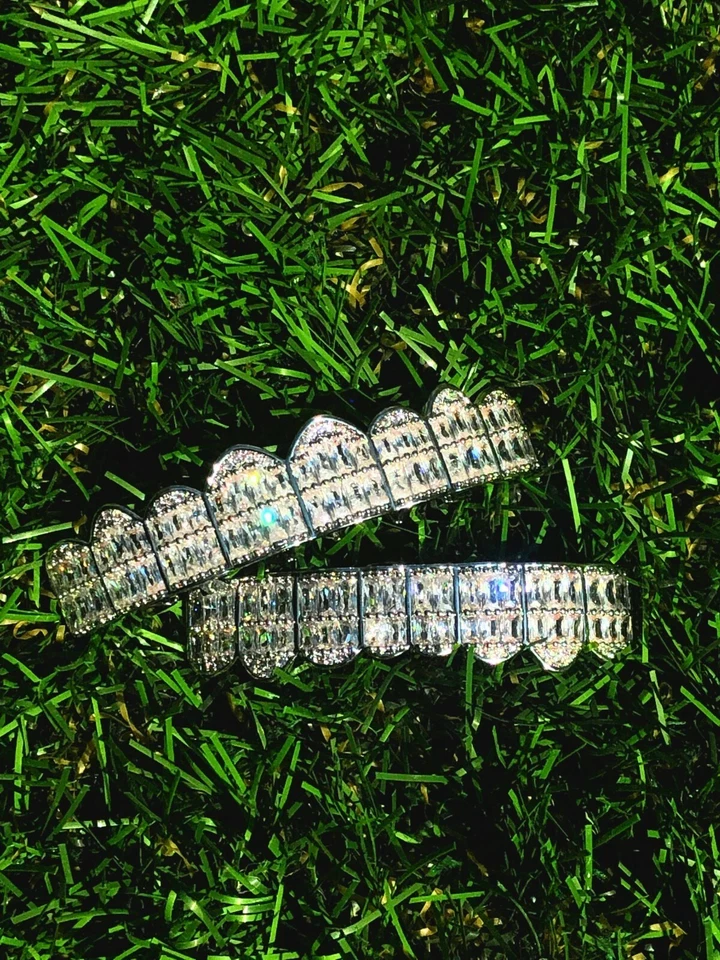 Parrillas de 8 dientes Baguette Joker Gold Grillz 14k para boca dientes parte superior inferior hip hop Foto 4 de 4