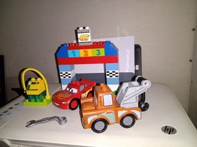 LEGO DUPLO DISNEY CARS CLASSIC RACE LIGHTNING  MCQUEEN & MATER SET# 10600 (READ)