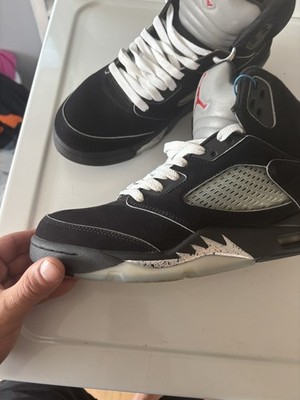 Black mettalic reimagined jordan 5 size 10.5 (with replacement box)