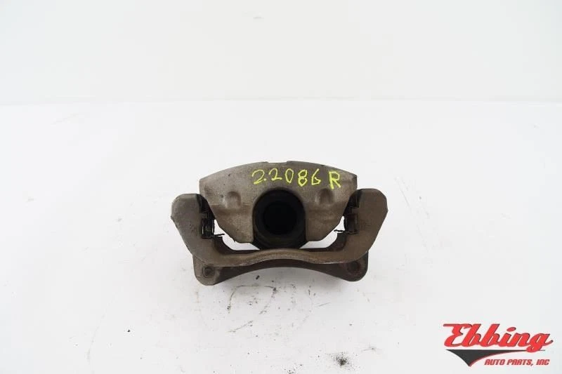 Passenger RH Front Caliper With Mount Bracket Fits 2013-2015 Dodge Dart 696860 Foto 2 de 4
