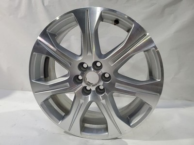 Used Wheel fits: 2014 Cadillac Srx 20x8 7 spoke machined finish with painted acc
