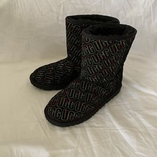 UGG Classic II Graphic Stitch Short Boot 6 m kids