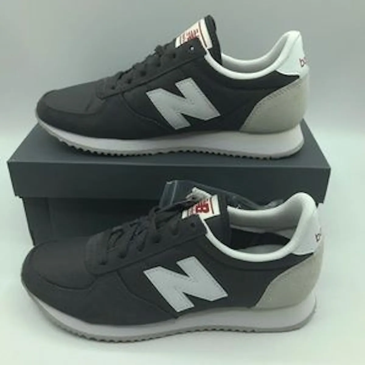 Popa empujoncito constantemente New Balance 220 Classic Sneakers Womens Size 5 | eBay