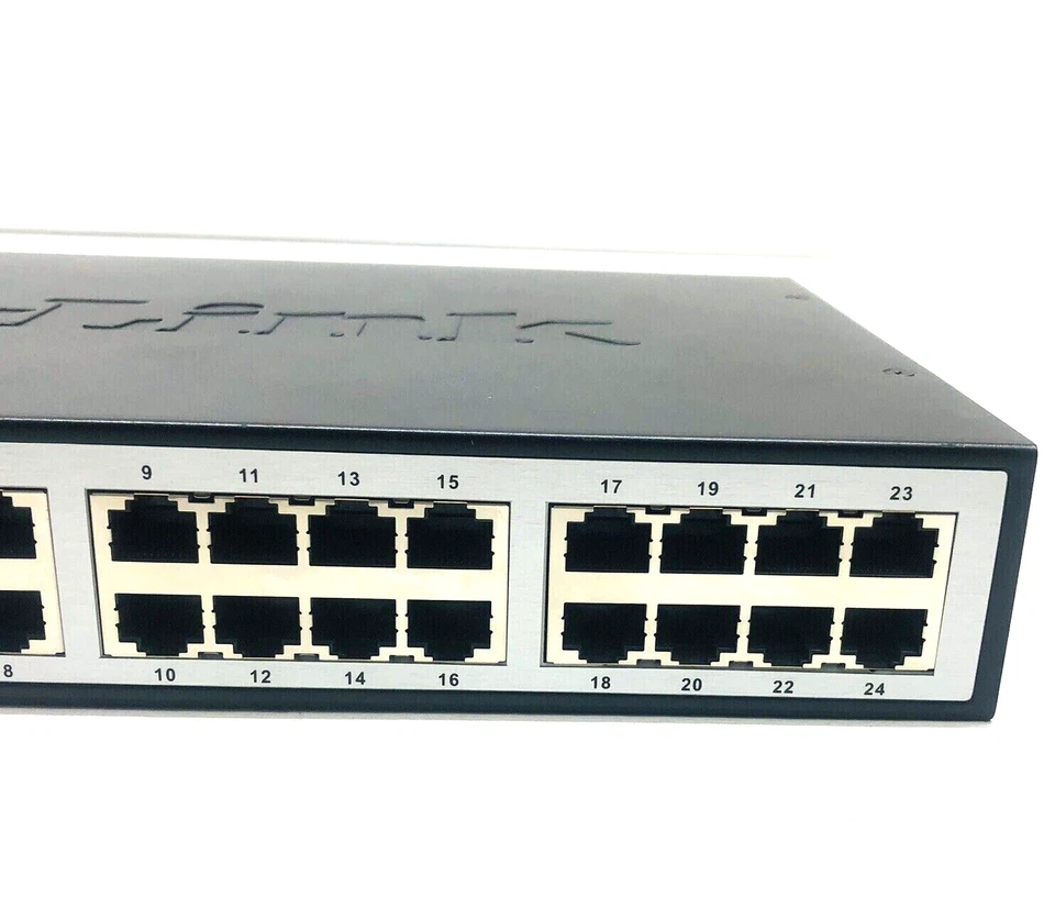 D-Link DGS-1024D 24-Port Gigabit Unmanaged Metal Desktop/Rackmount Switch GOOD - Image 3 of 4