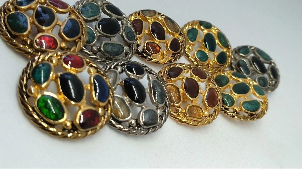 9pcs multi-colored 23mm bundle of resin buttons special vintage buttons - Image 3 of 4