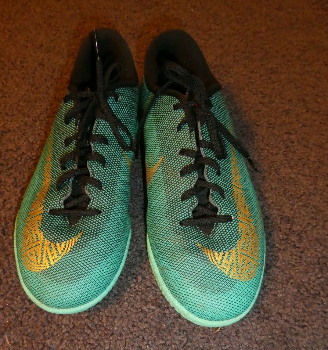 neymar futsal shoes