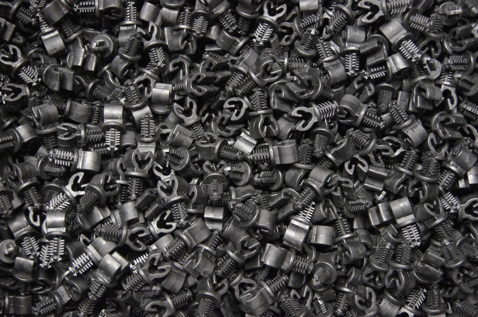 Clips de retención de faros GM 1986-2005 2 piezas nuevos OEM 16507009 Foto 4 de 4