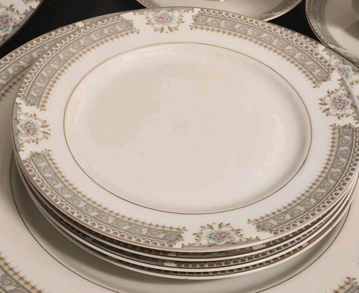 Set of Mikasa Ivory China Richelieu M2002 Salad Plates