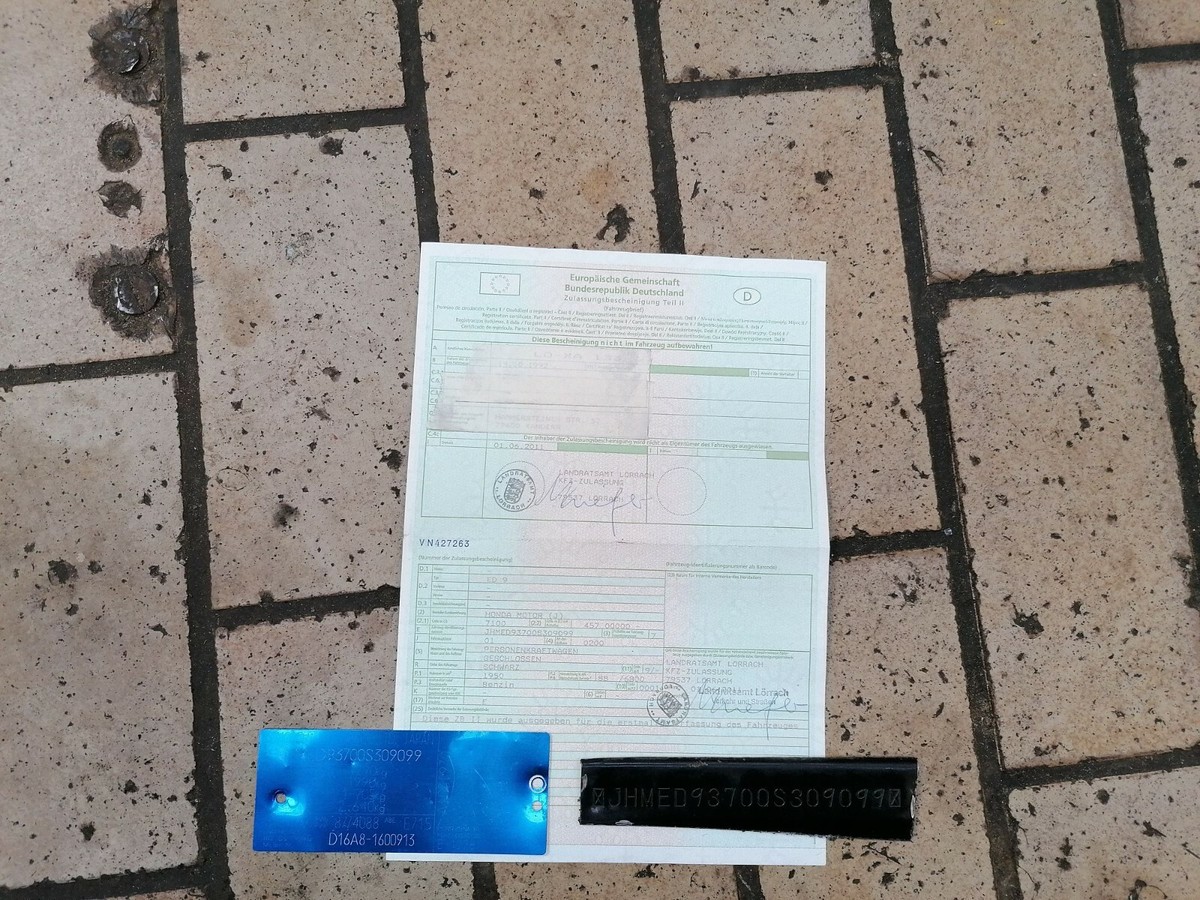 RARE@ vin badge plate number with papers edm OEM Honda CRX ED9 88 RARE@ vin badge plate number with papers edm OEM Honda CRX ED9 88