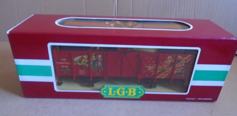 LGB Lehman-Gross-Bahn G Scale 4021CT Christmas Gondola with Gift Box Load
