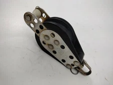 HARKEN SINGLE BLOCK WITH A BECKET 360 SWIVEL SHEAVE 2" MAX LINE 3/8" MADE USA 