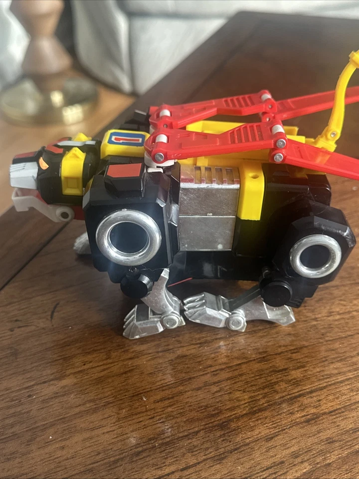 Vintage 1984 Battling Black Lion Voltron Defender of the Universe LJN - Repair - Image 4 of 4