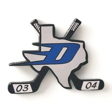 Dallas Texas State Shape Hockey Sticks Lapel Tie Pin League Tournament 2003 2004