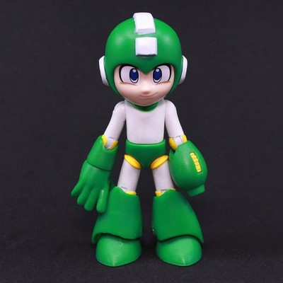 LEAF SHIELD MEGA MAN 4.25'' Action Figure by FUNKO