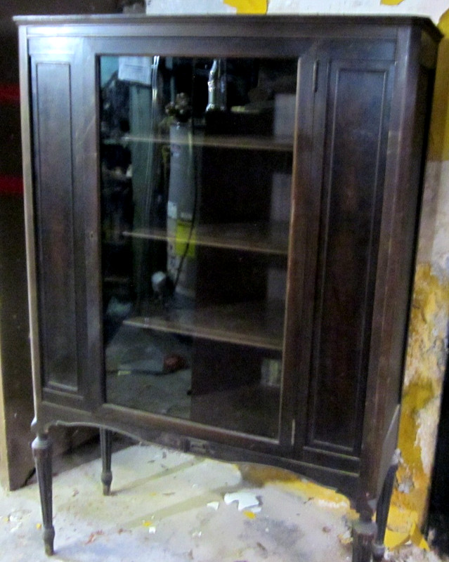 Rare Vintage Walnut Display Cabinet Grand Rapids Chair Co