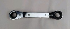 Klein Tools Double Offset Box Wrench Ratcheting 12pt 5/8&rdquo; & 11/16&rdquo; 68240 USA