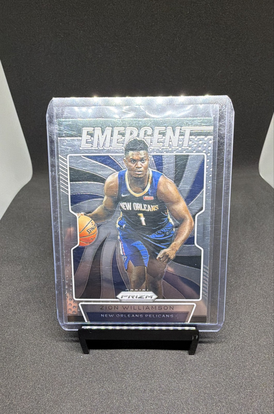 2019-20 Panini Prizm - Emergent Zion Williamson #7 (RC)