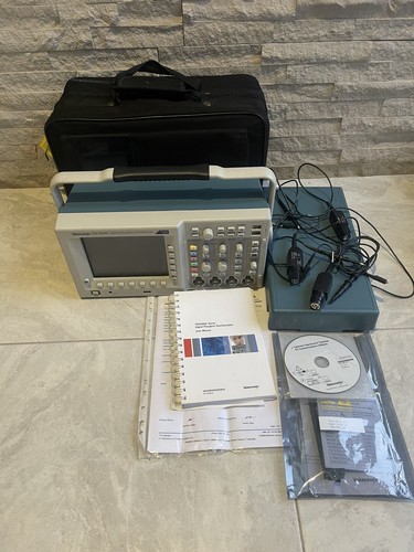Tektronix TDS3054C 4 Channel Oscilloscope - Picture 19 of 20