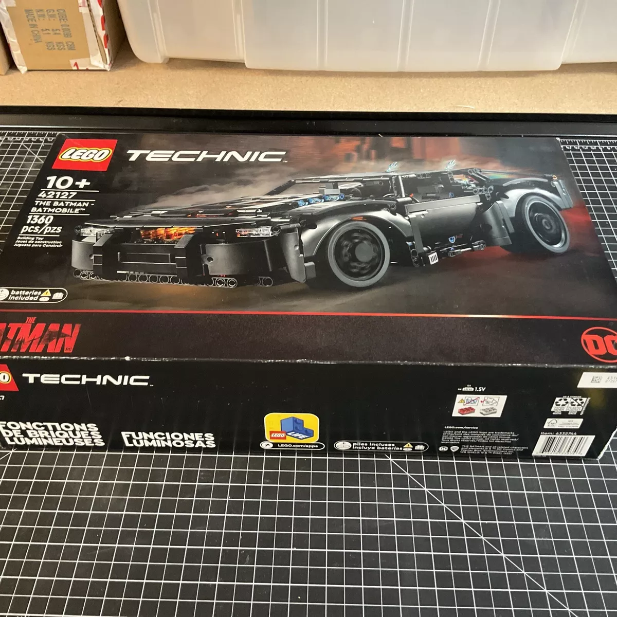 Brand New LEGO Technic The Batman Batmobile (42127)