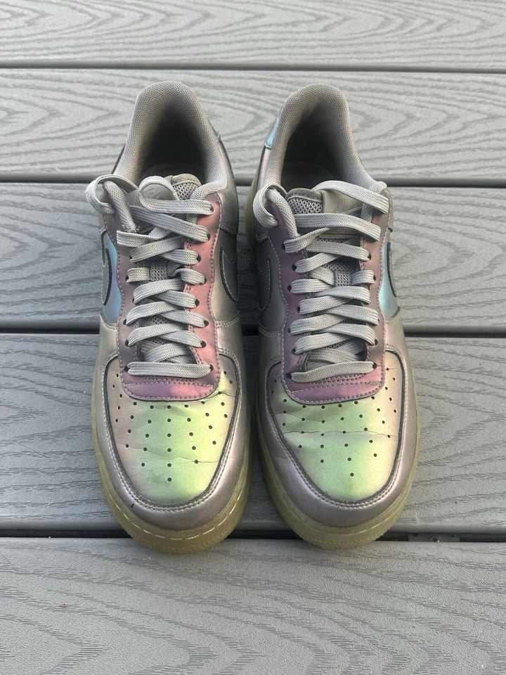Nike Air Force 1 Low LV8 Iridiscente Hombres Talla 9 Zapatos Atléticos Tenis Foto 2 de 4