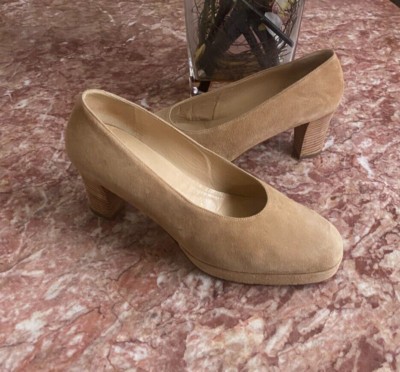 Prada Milano Women's Beige Suede Leather Platform Pumps Size 39 1/2 EUC, $650