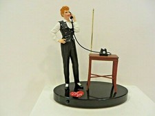 HALLMARK KEEPSAKE ORNAMENTS  I LOVE LUCY - HELLO RICKY- BATTERY OPERATED