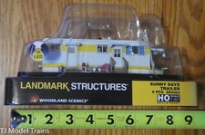 Woodland Scenics HO 5062 Sunny Days Trailer-- Built- -Ready