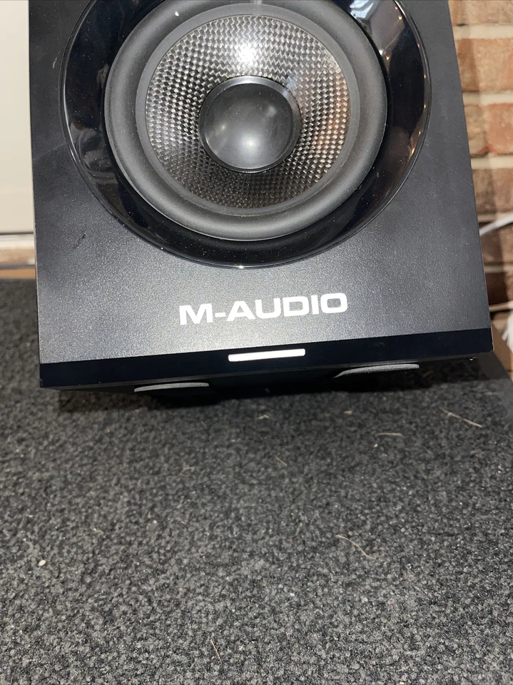 M-Audio BX5 Graphite 5" Powered Studio Monitor - Image 3 of 4