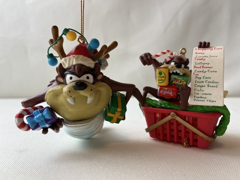Tazmanian Devil Christmas Ornaments Whirlwind & Shopping List Warner Bros