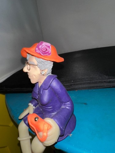 D Manning Lil Family of Friends Collection SHELF SITTER OldClassy Church Lady 8” - Picture 4 of 6