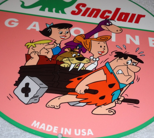 VINTAGE SINCLAIR GASOLINE +THE FLINTSTONES BROKEN CAR 12" METAL TV SHOW OIL SIGN