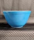 Pyrex 401 Blue 1.5 Pint Nesting Mixing Bowl smallest bowl from the Vintage set