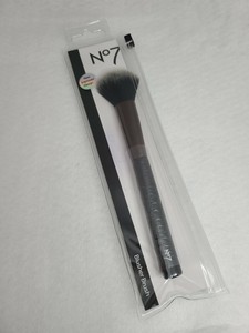 boots blusher brush