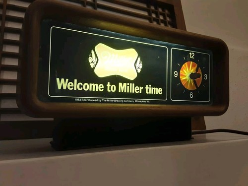 1983 Miller High Life Beer Rotating Motion Sun Electric Light Up Clock SEE VIDEO