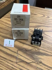 CUTLER HAMMER D5PA1 SERIES A2 RELAY SOCKET( Lot Of 2)