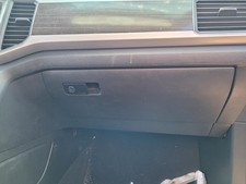 Used Glove Box fits: 2018 Volkswagen Atlas Glove Box Grade A