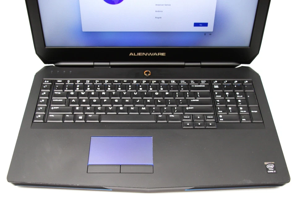 Alienware 17 R2 CTO - FHD - i7-4720H - 8GB RAM - GTX 970M - 1TB HDD - Black - Image 2 of 4