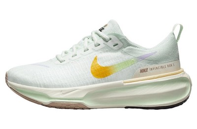 Nike ZoomX Invincible Run 3 Green HF5729-391 Women's Size 10