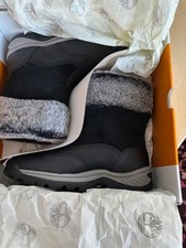 Timberland Women's Black Pull-On Waterproof Insulated Boot Size 8