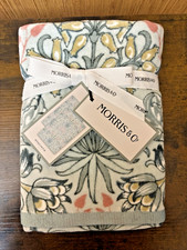 2 Morris & Co. William Morris Hyacinth Floral Velour HAND Towels NWT