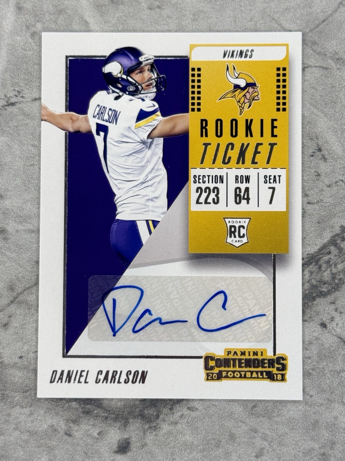 2018 Panini Contenders #317 Daniel Carlson Rookie Auto Variation