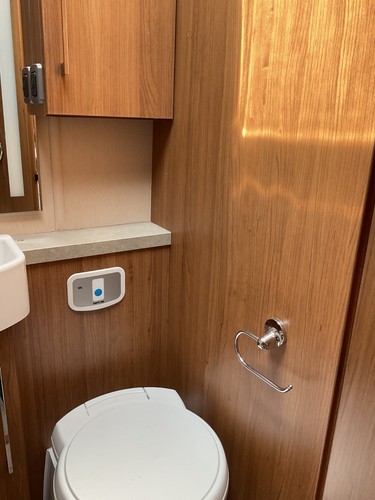 Auto Trail 700 - Picture 7 of 13