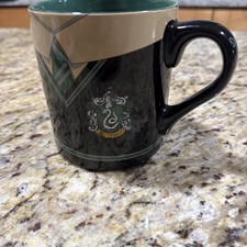 Official Harry Potter Slytheran Uniform Tea/ Coffee Mug Excellent Condition NWOT