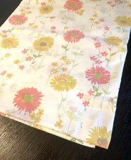 Vintage Retro Flower Power Flat Twin Sheet Pink Yellow Green Daisies 72 x 104"