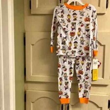 NWT PEANUTS SNOOPY CHARACTERS HALLOWEEN SNUG FIT SIZE 4 PAJAMAS