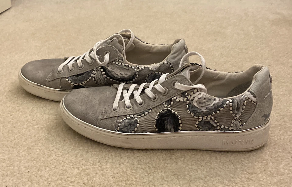 Mustang True Denim Gris Bordado Tenis Mujer’s 38 Talla 7 Foto 4 de 4