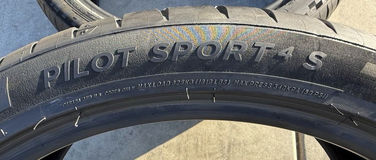 TWO 265/35ZR21 Michelin Pilot Sport 4S T1 Tesla Model S Acoustic