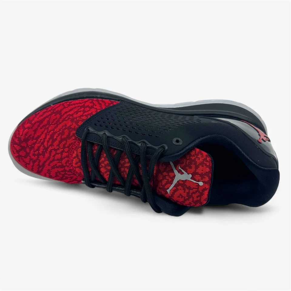 Jordan Trainer ST Negro Gimnasio Rojo Lobo Gris Hombre Zapatilla Deportiva Foto 4 de 4