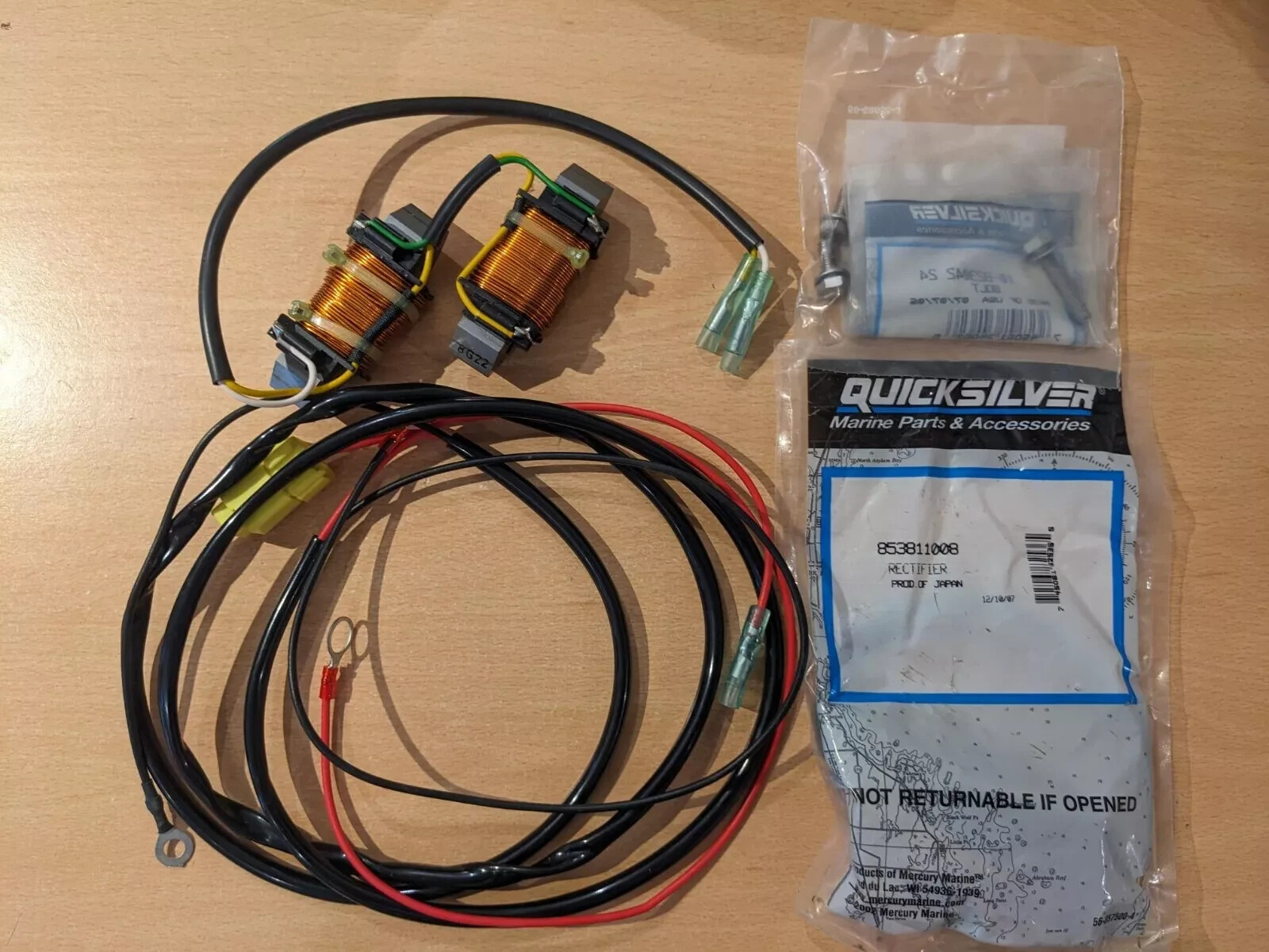 New/ OEM Mercury Quicksilver Battery Charging Kit 895299A02 / SS 895299A01