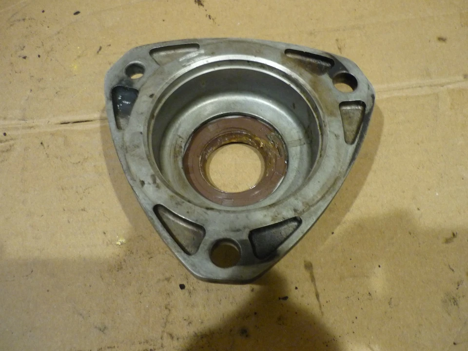 Ferrari 208.308.512 - Soporte distribuidor - P/N 107992 Foto 2 de 2